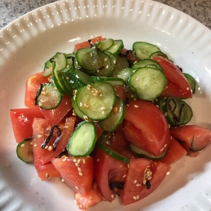 塩昆布とトマトの出汁でとっても簡単&美味しかったです♪